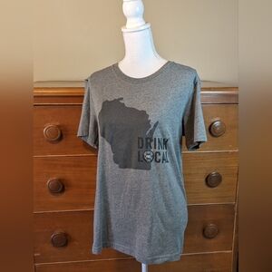 Drink LOCAL Milwaukee WISCONSIN short sleeve shirt Size Medium